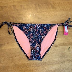 Xhiliration String Bikini Bottom- SIZE LARGE, NWT